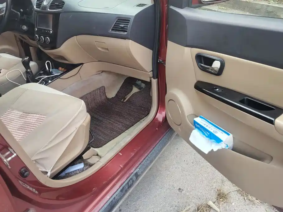 Wuling Hongguang — миниатюра 8