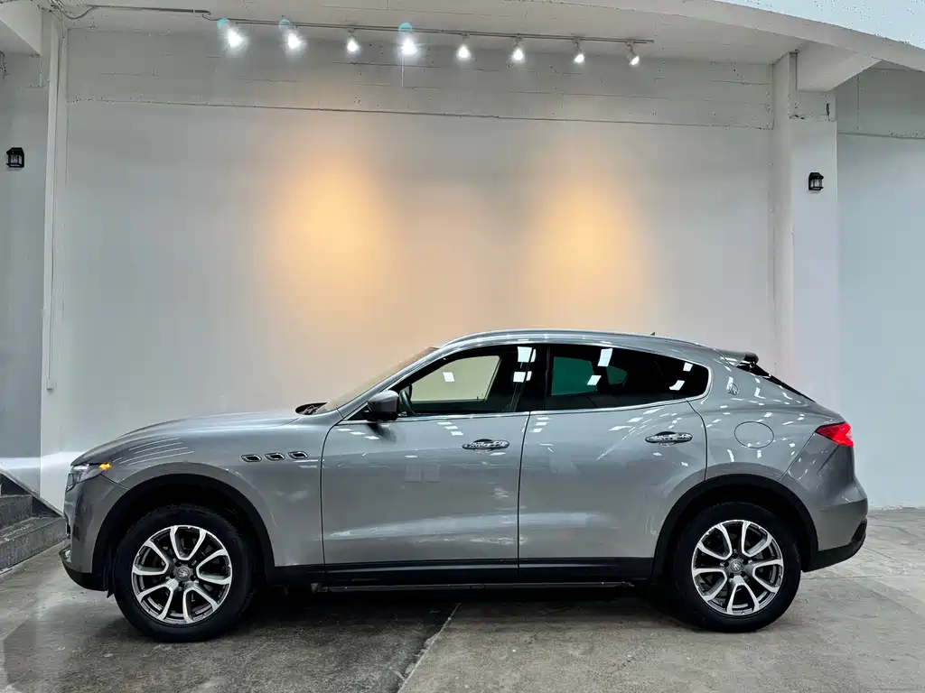 Maserati Levante — миниатюра 4