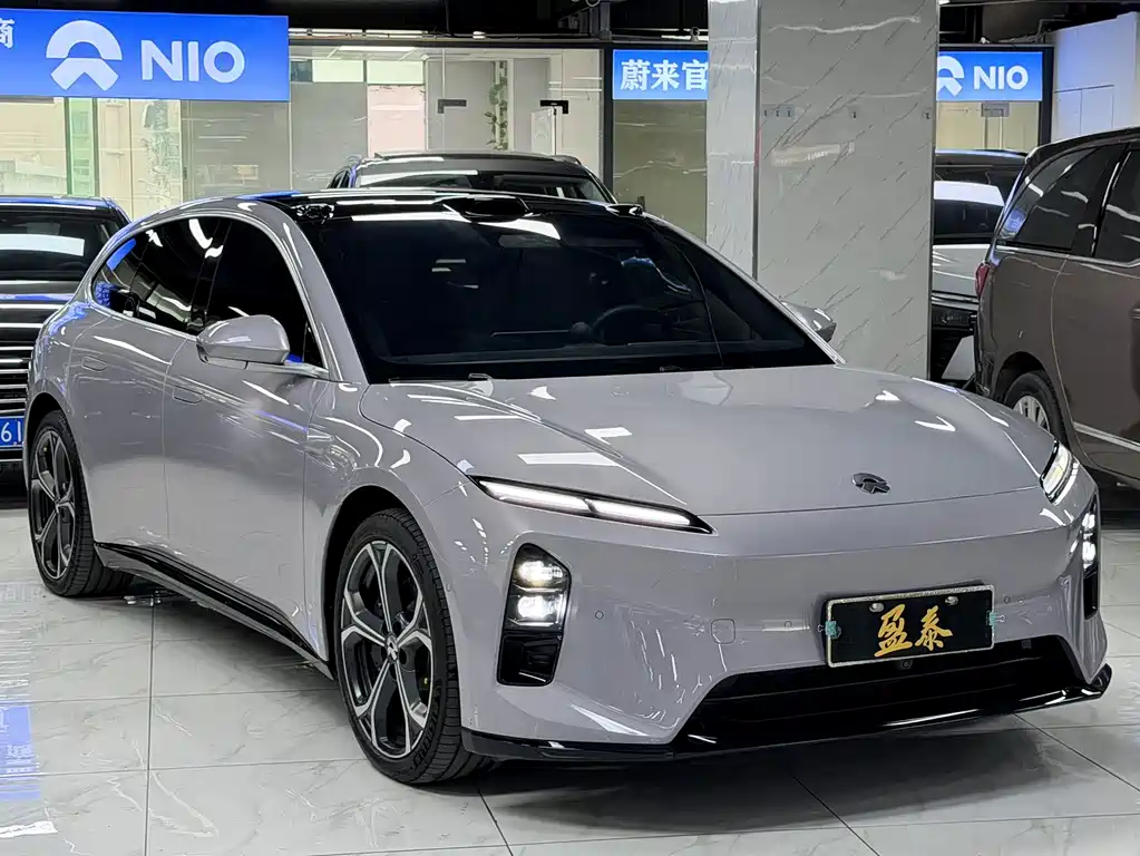 NIO NIO ET5T