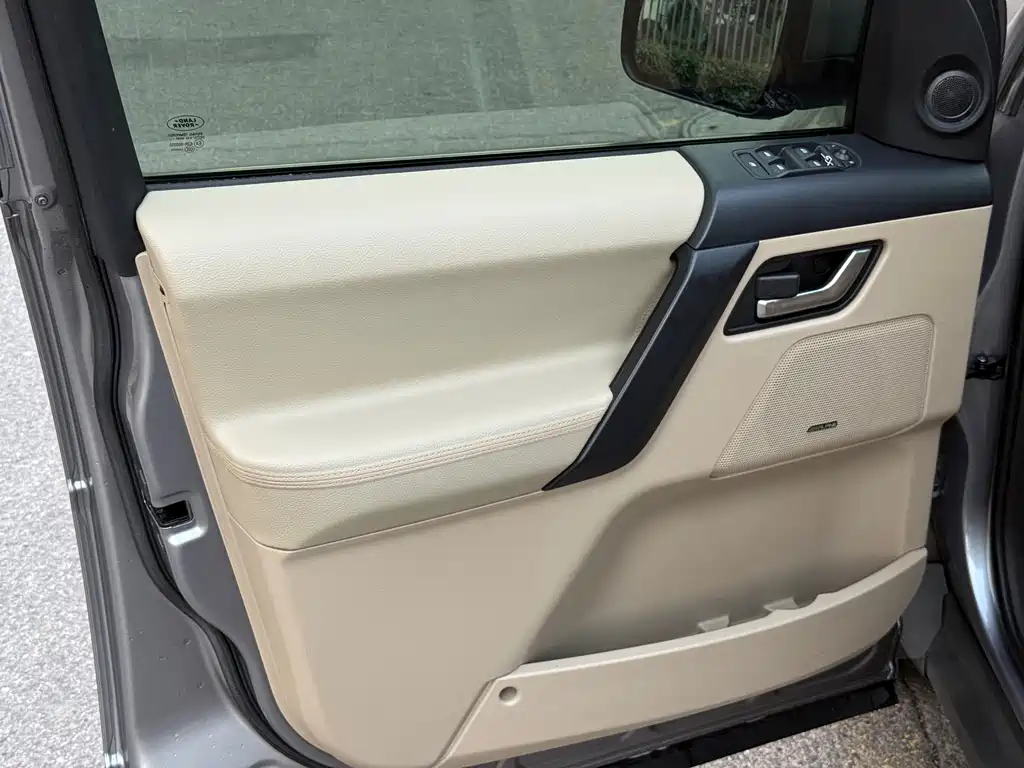 Land Rover Freelander 2 — миниатюра 8