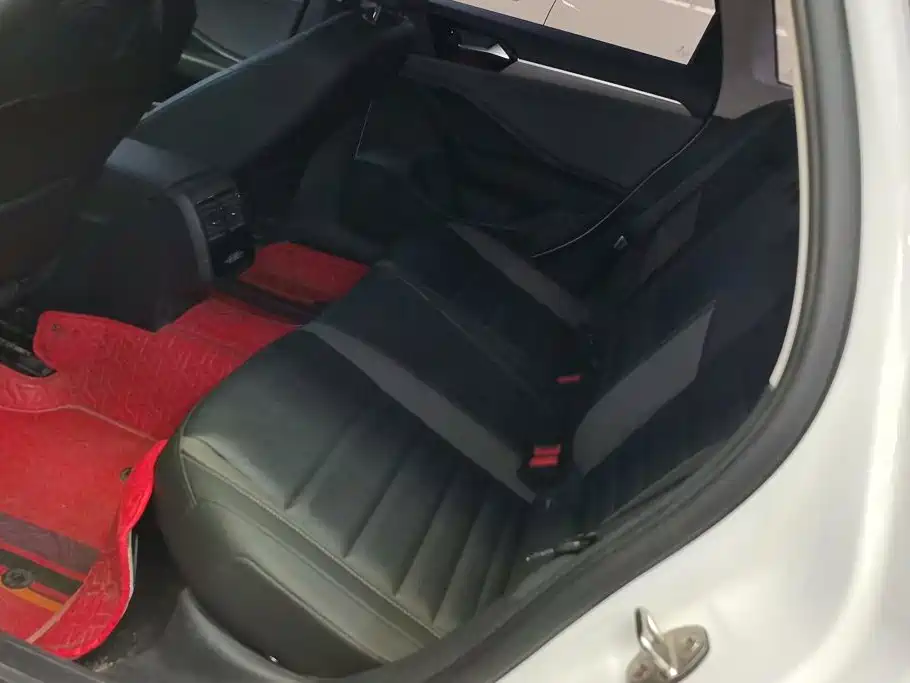 Volkswagen Sagitar — миниатюра 11