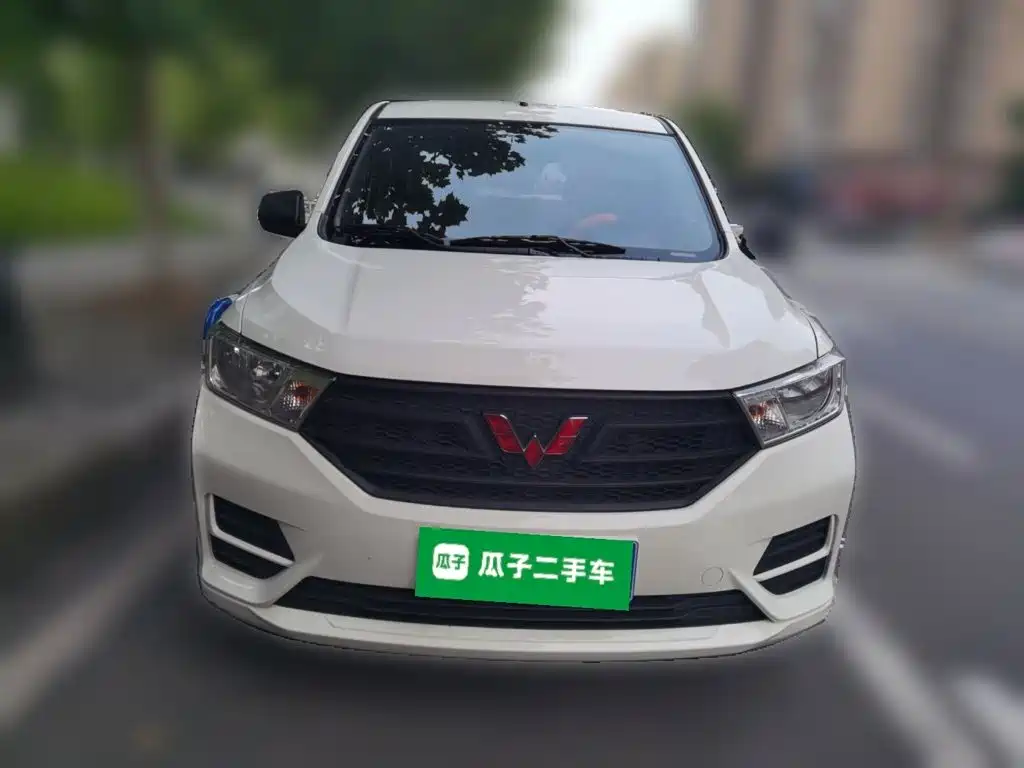 Wuling Hongguang — миниатюра 2