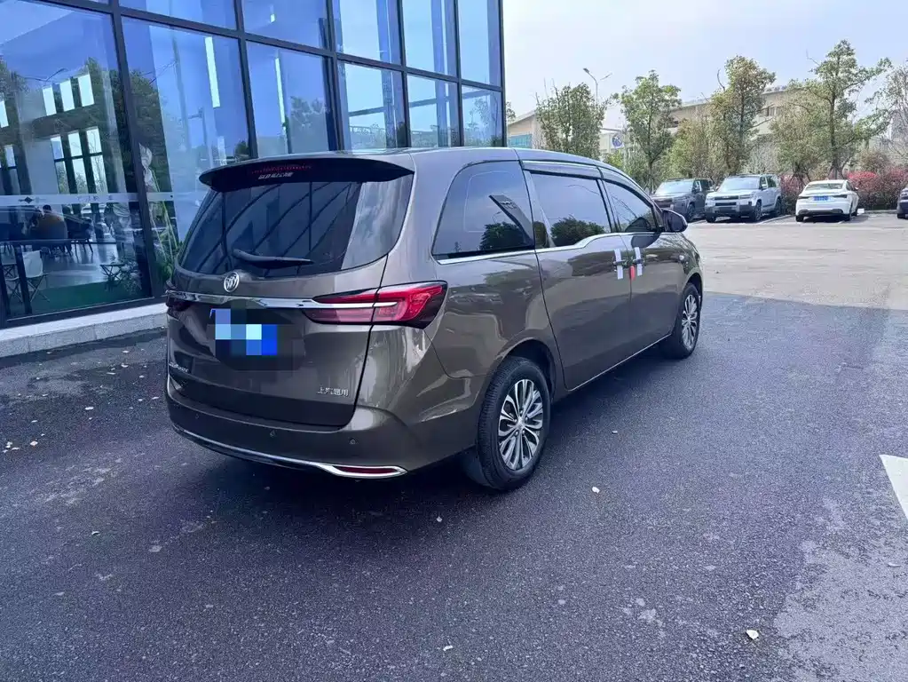 Buick GL8 — миниатюра 9
