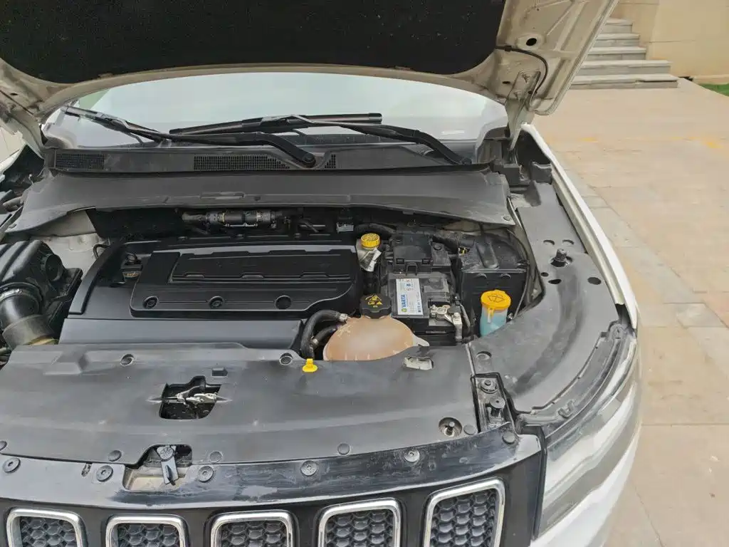 Jeep Compass — миниатюра 21