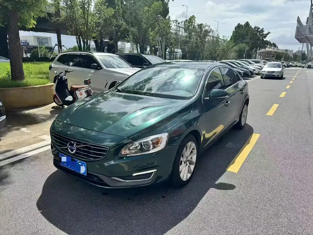 Volvo S60 2015