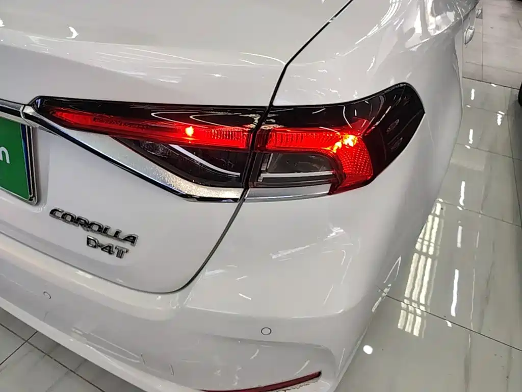 Toyota Corolla — миниатюра 8