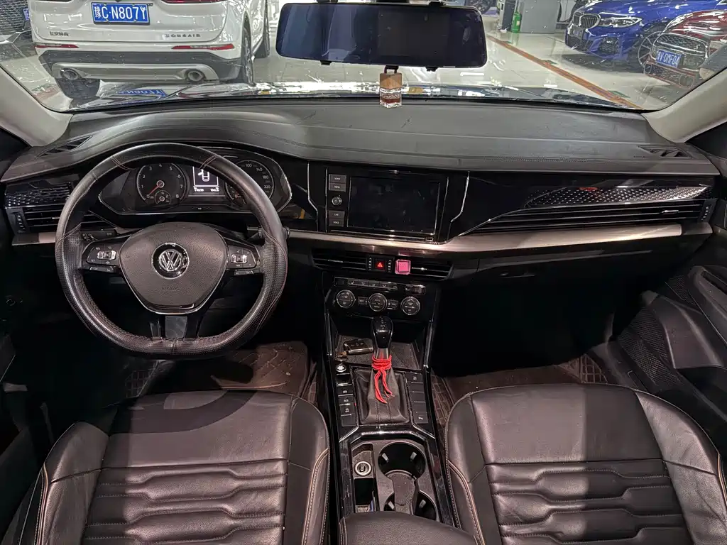 Volkswagen Passat — миниатюра 6