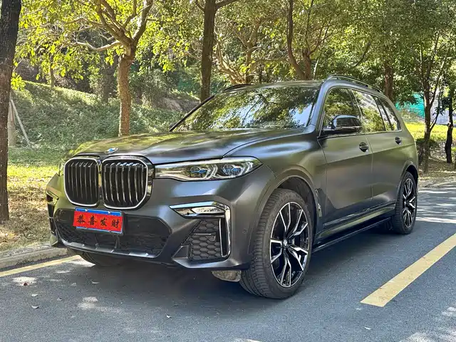 BMW X7 2021