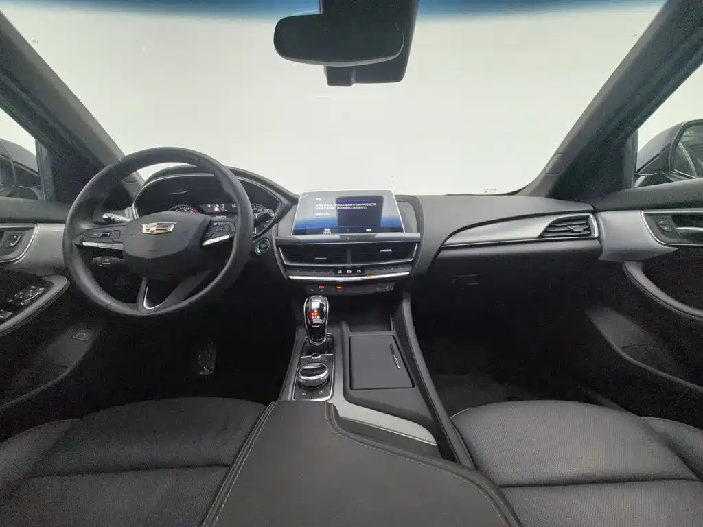 Cadillac CT5 — миниатюра 5
