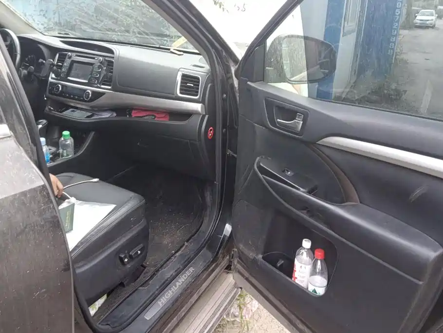 Toyota Highlander — миниатюра 8