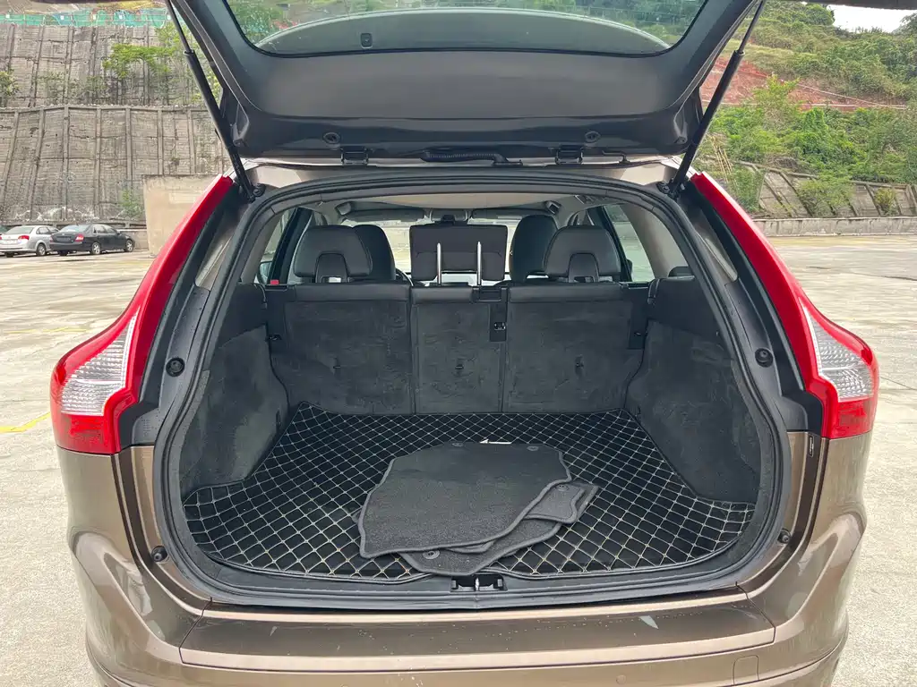 Volvo XC60 — миниатюра 2