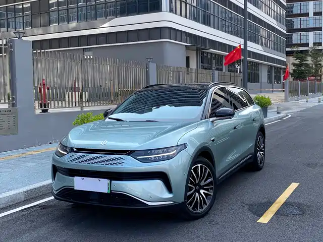 ZERO-RUNNING CAR ZERO RUN C11 2023