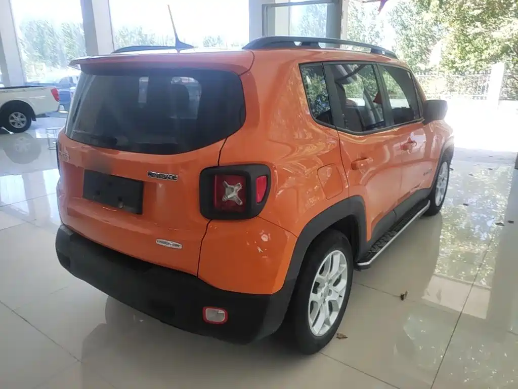 Jeep Renegade — миниатюра 7
