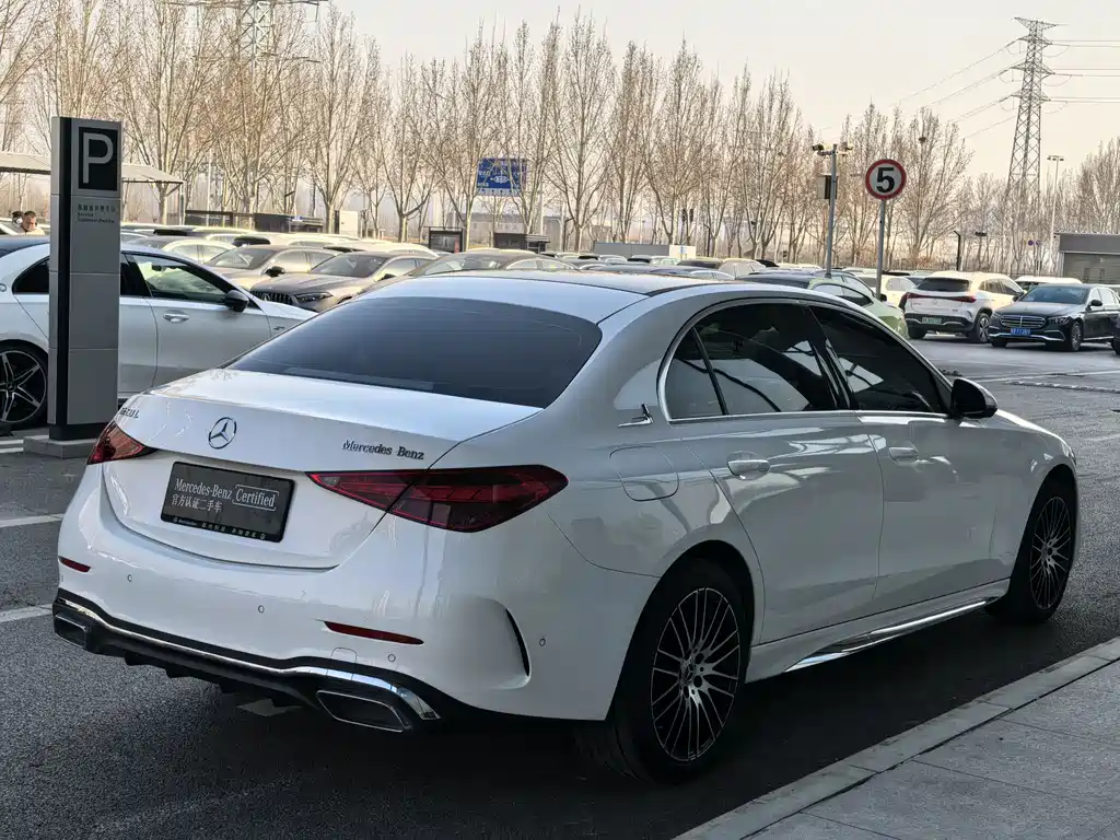 MERCEDES-BENZ C CLASS