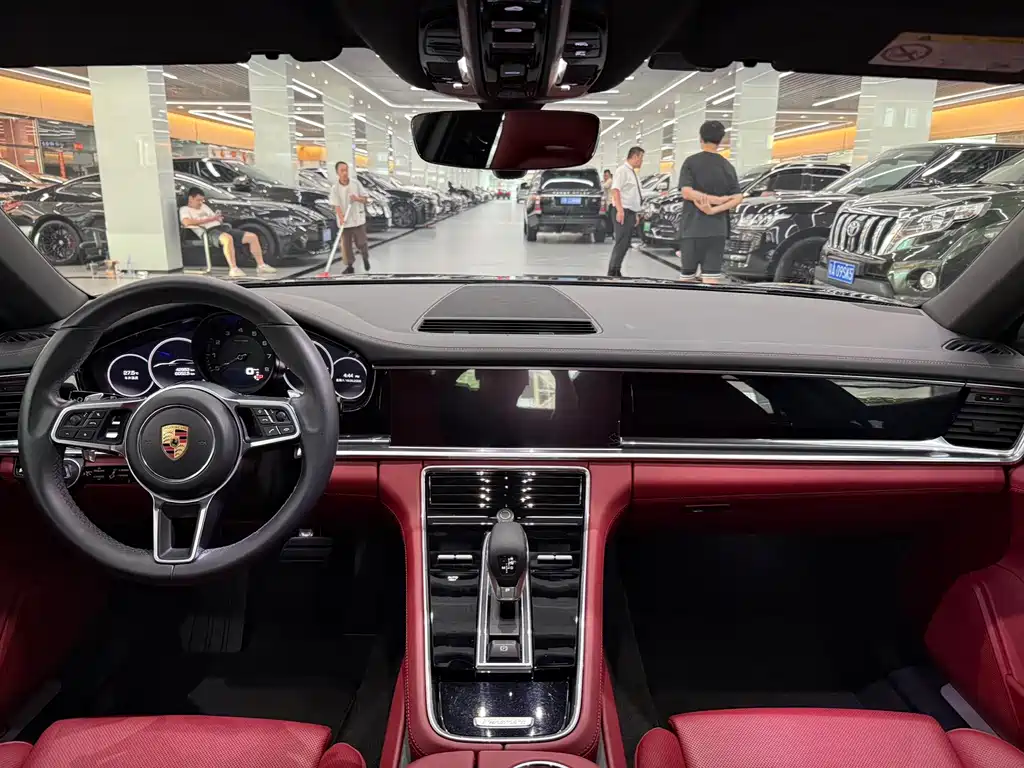 Porsche Panamera — миниатюра 5