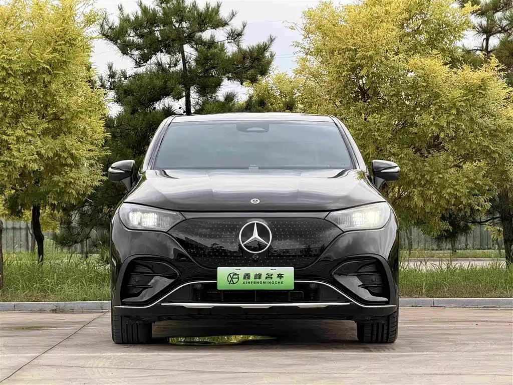 Mercedes-Benz EQE SUV