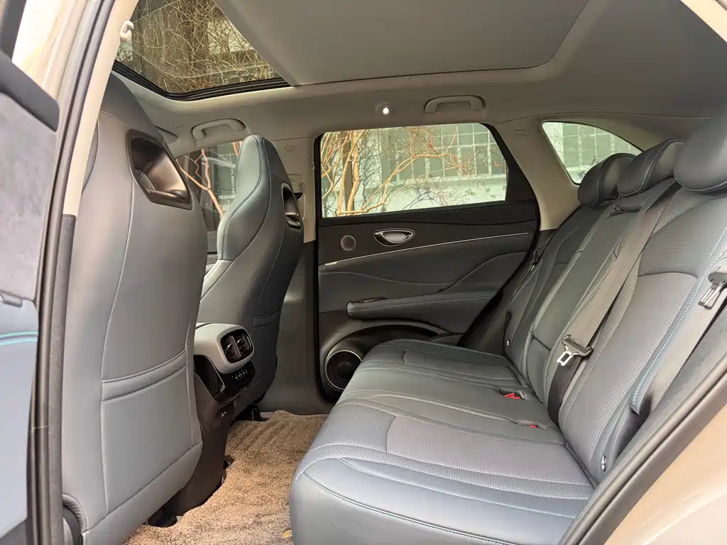 BYD SEA LION 07 DM I