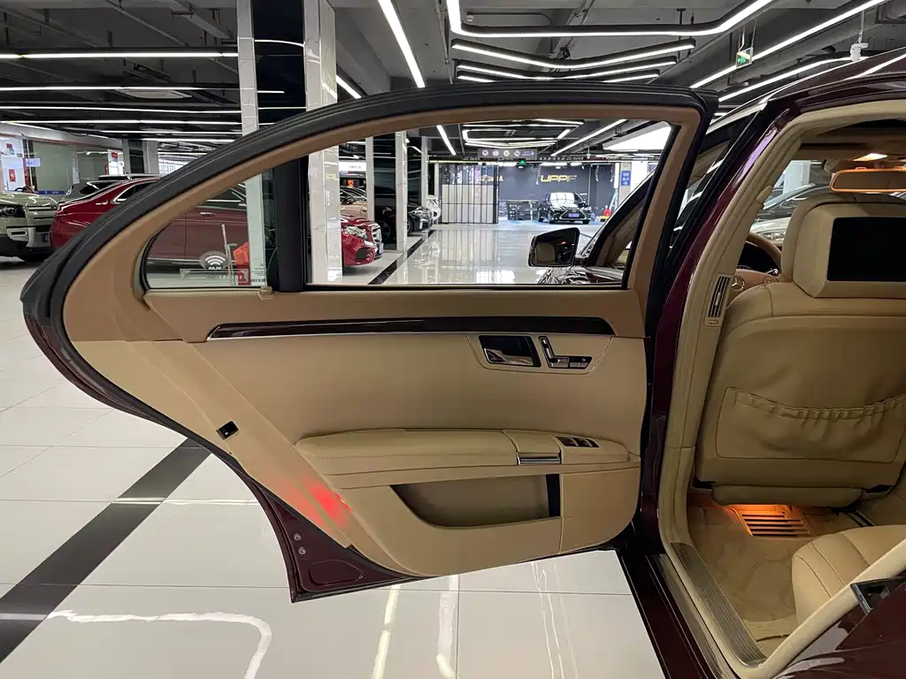 Mercedes-Benz S-Class — миниатюра 50