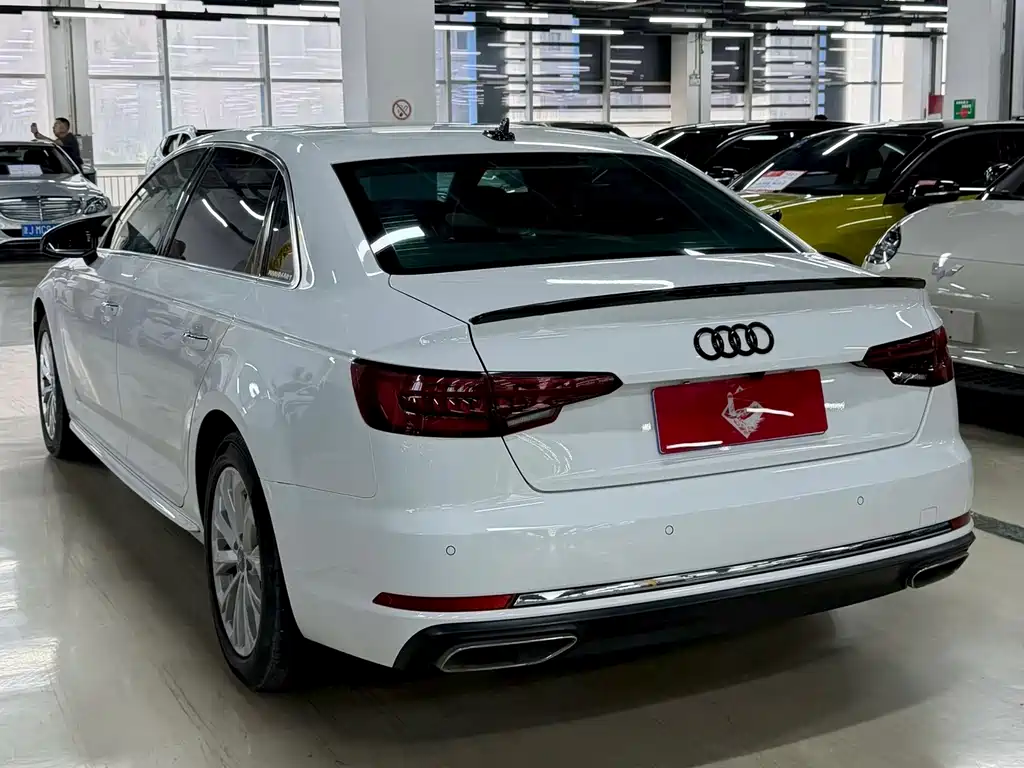 Audi A4L — миниатюра 7