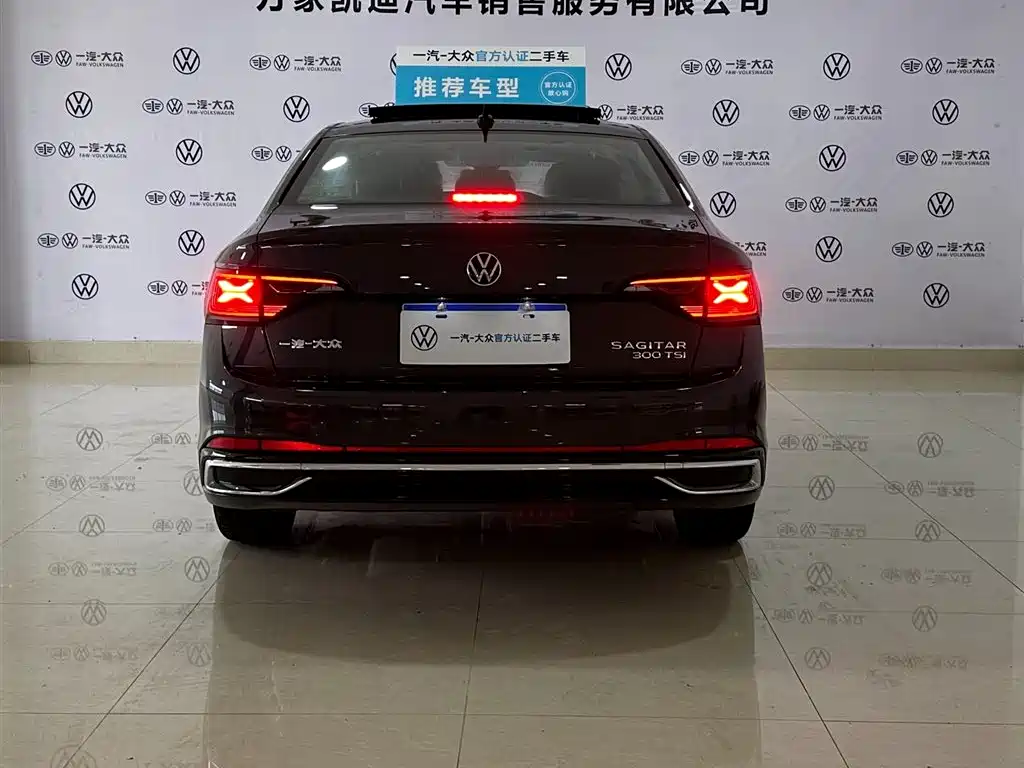 Volkswagen Sagitar — миниатюра 6