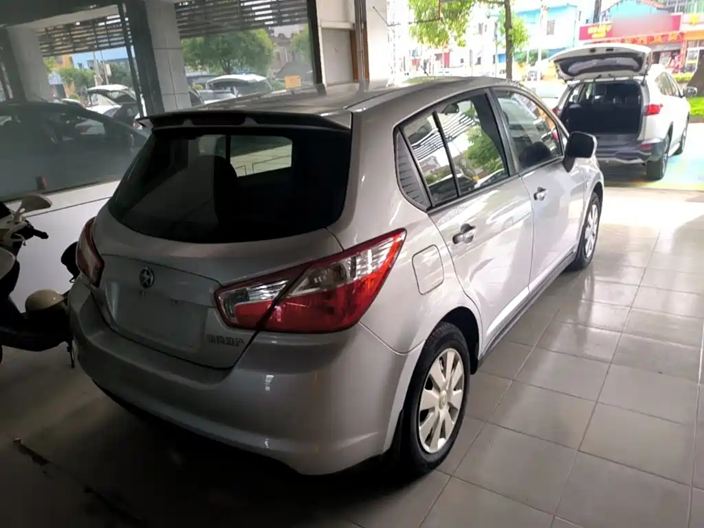 Venucia R50 — миниатюра 7