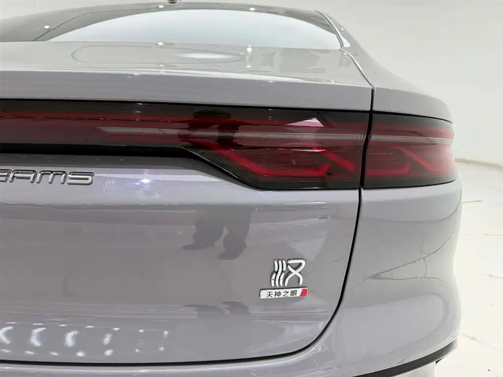 BYD Han 2025 EV Smart Drive 701KM Premium