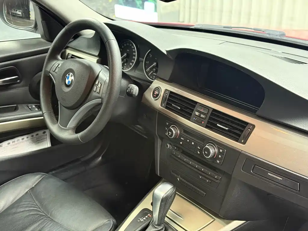 BMW 3 Series — миниатюра 14