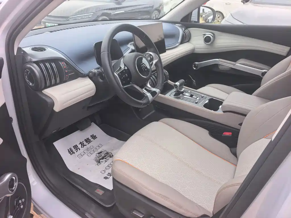 BYD Yuan Plus — миниатюра 4