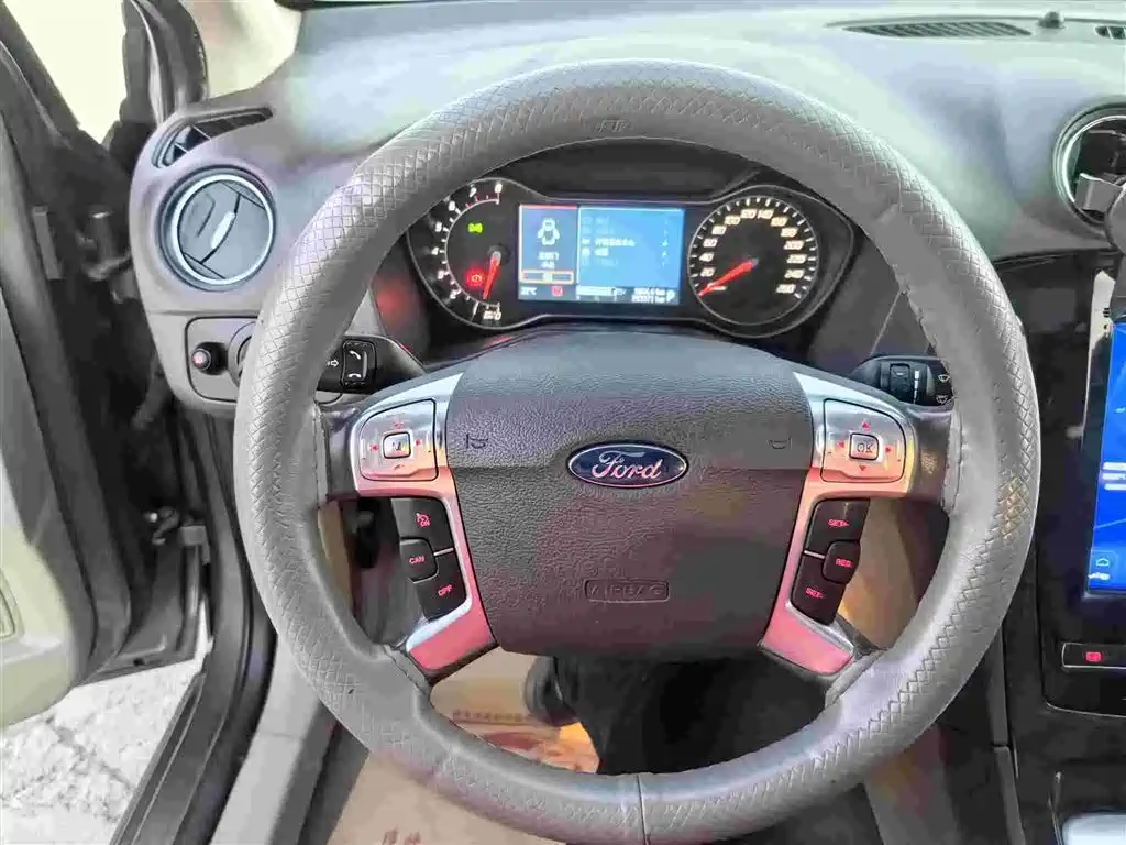 Ford Mondeo Zhisheng — миниатюра 12