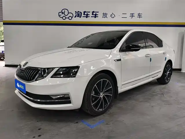 SKODA OCTAVIA 2018