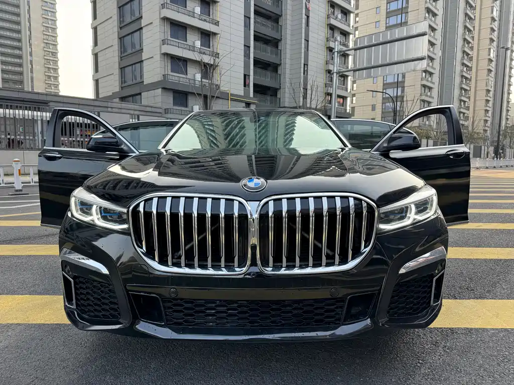 BMW 7 Series 2012