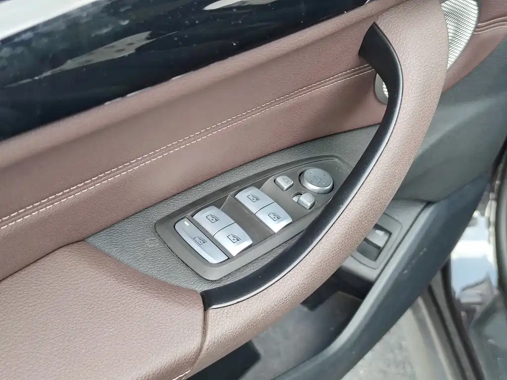 BMW X1 — миниатюра 12