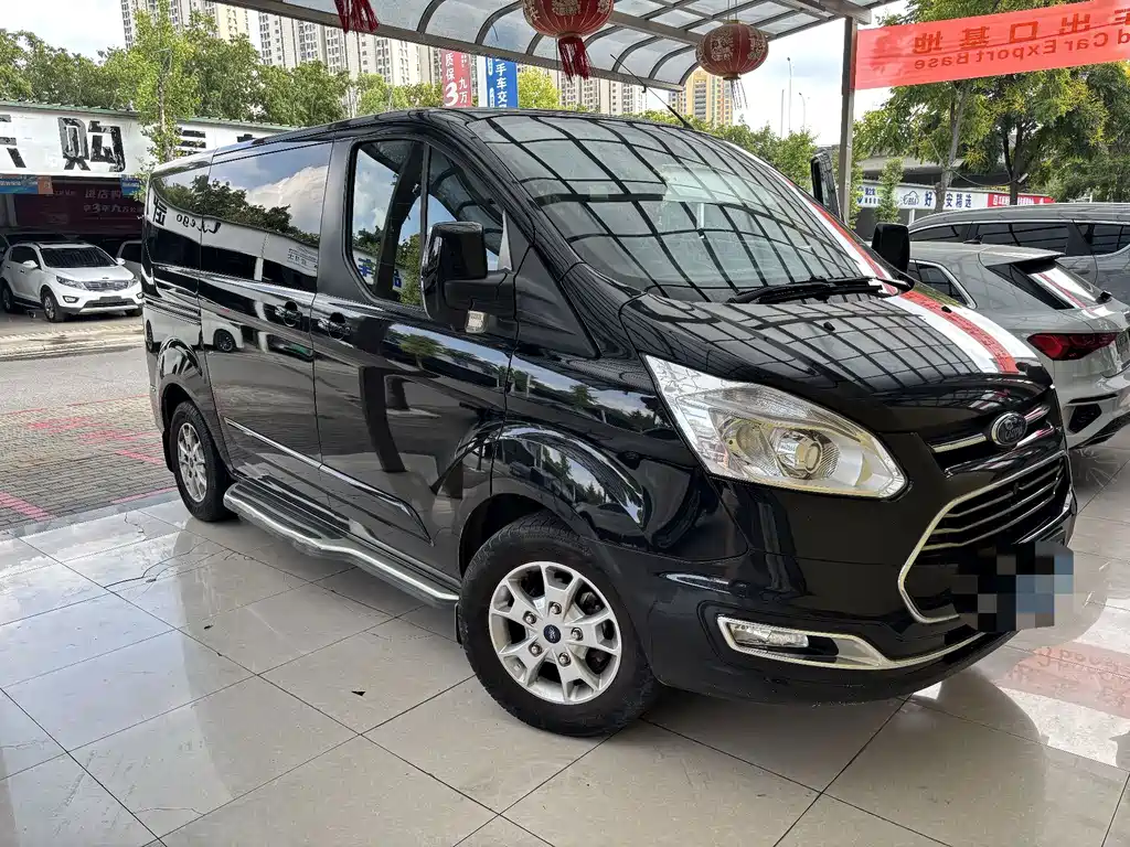 Ford Tourneo — миниатюра 3