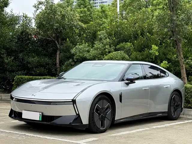 XPeng P7