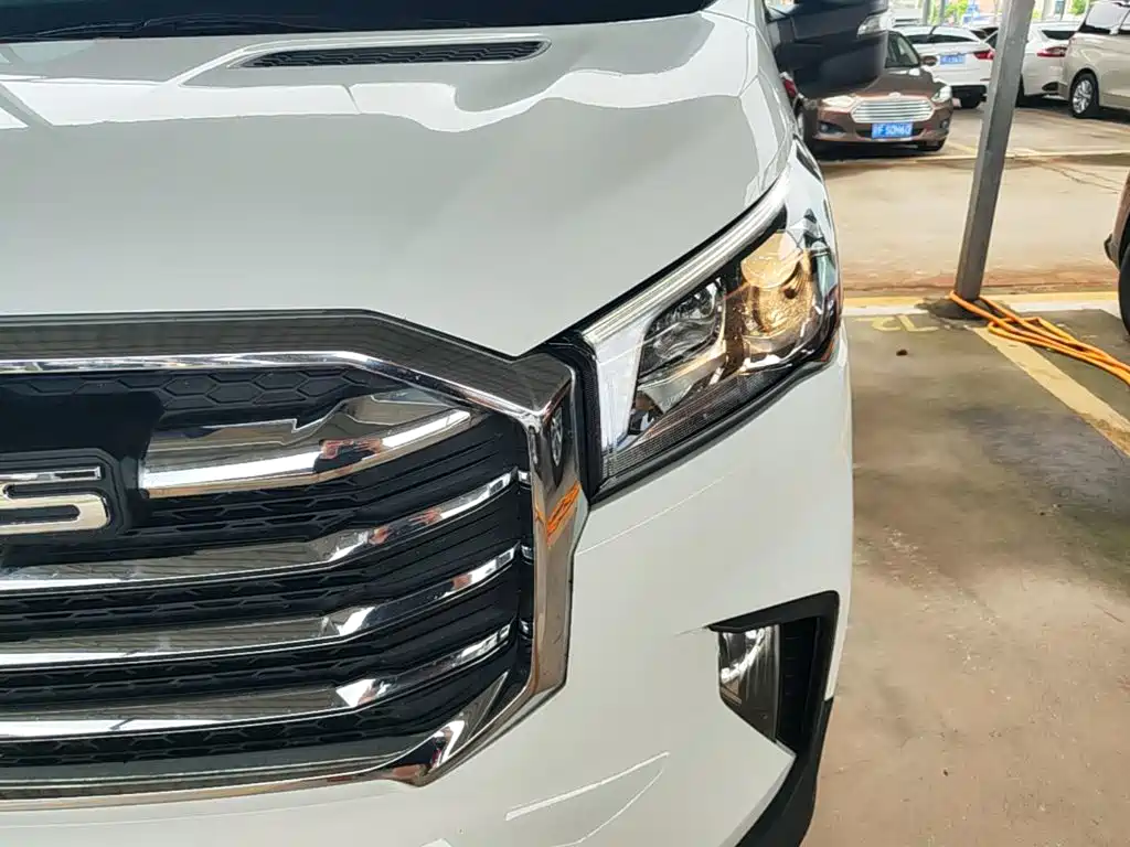 MAXUS V90 RV — миниатюра 24