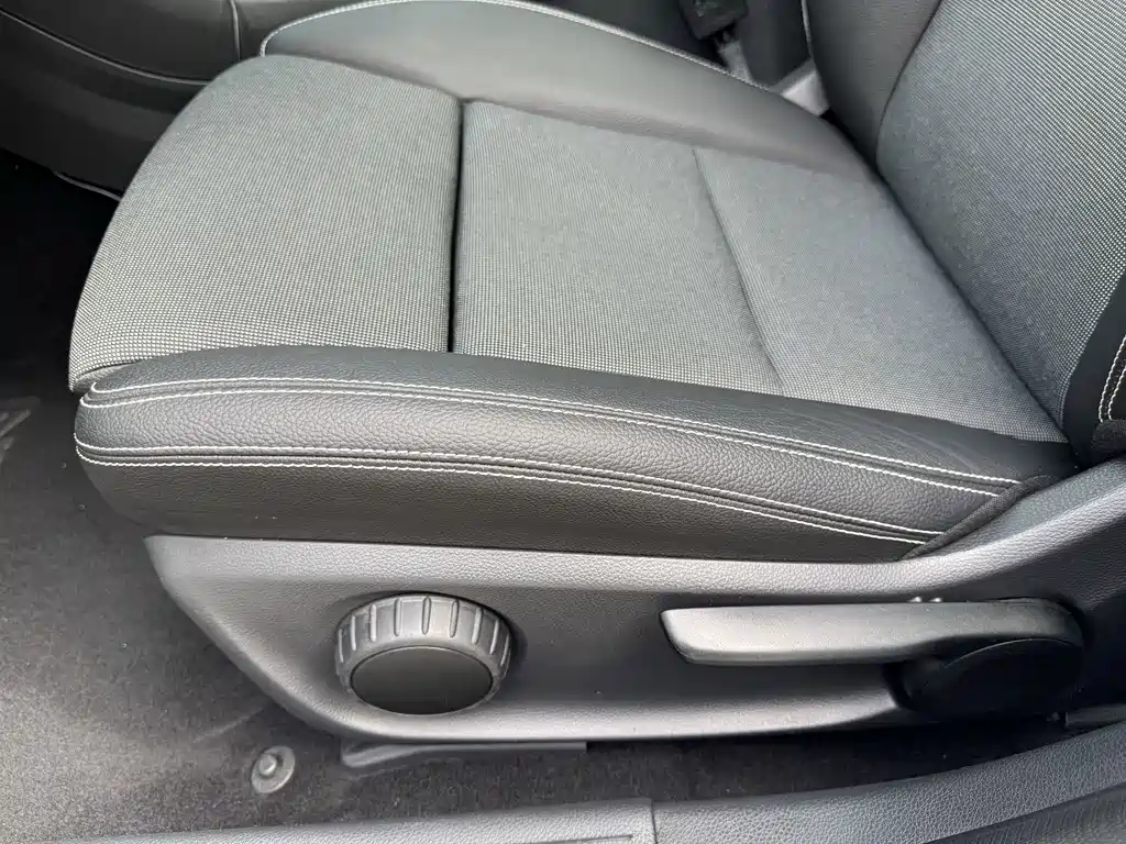 Mercedes-Benz A-Class (Import) — миниатюра 26
