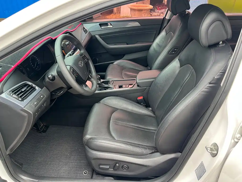 Hyundai Sonata — миниатюра 4