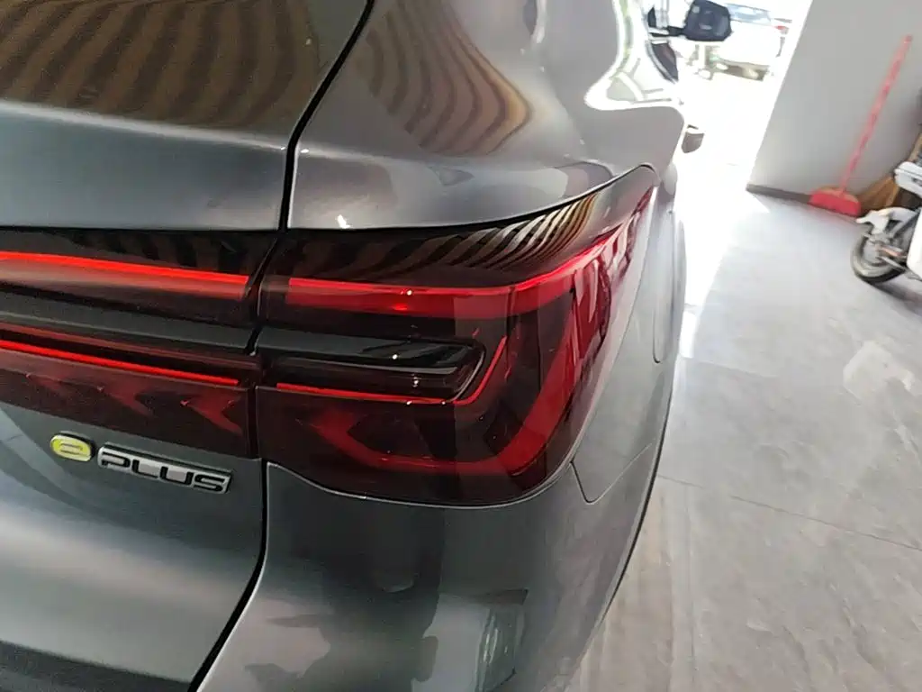 Roewe RX5 New Energy — миниатюра 8
