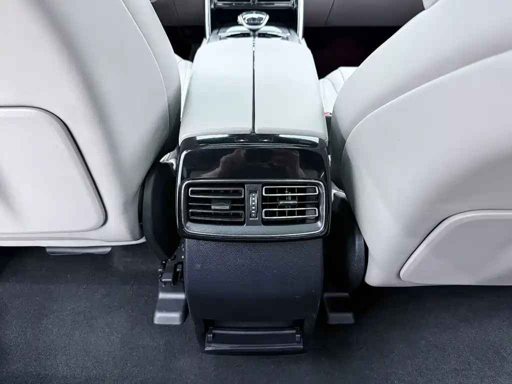 BYD Tang New Energy — миниатюра 11