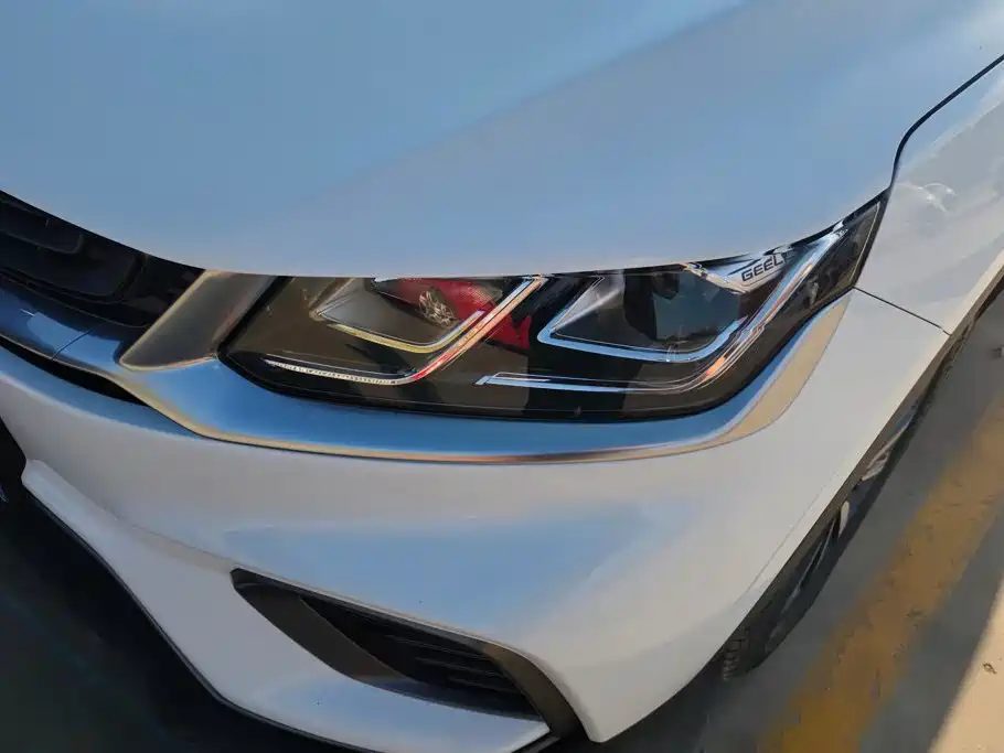 Geely Binyue — миниатюра 5