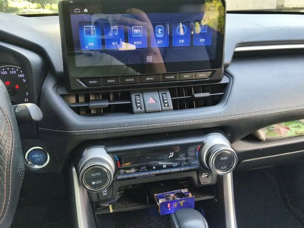 Toyota Wildlander — миниатюра 6