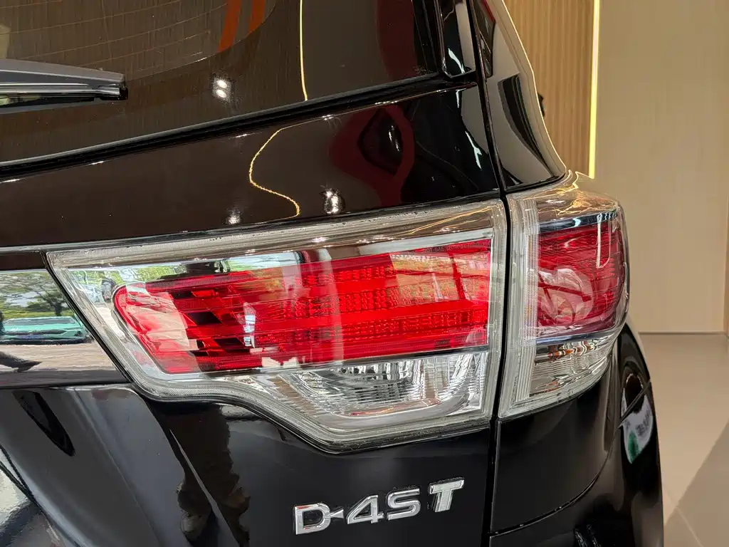 Toyota Highlander — миниатюра 14