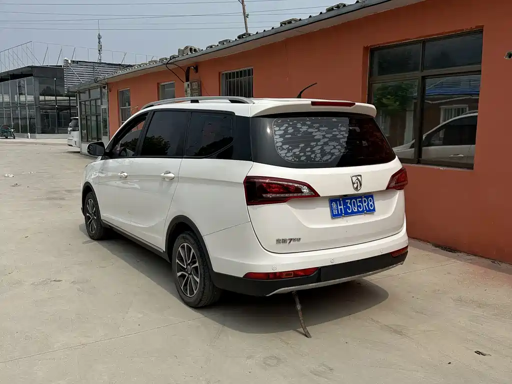 Baojun 730 1.5L Manual Fashion Type 7 seats China VI, фото 6