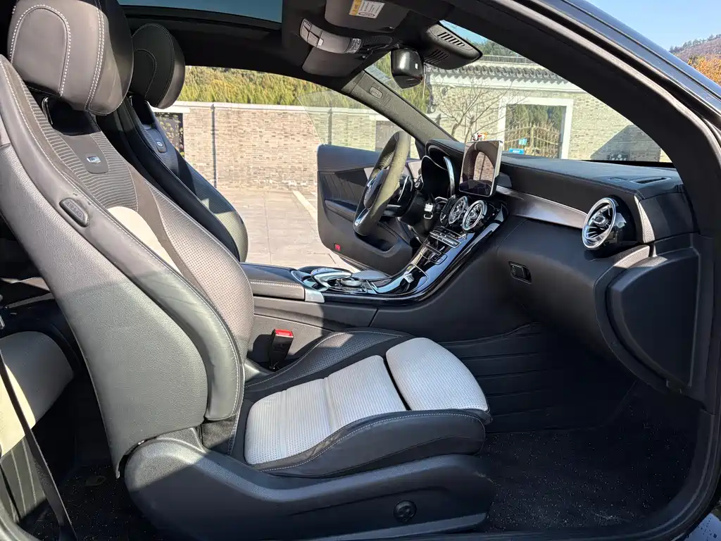 MERCEDES-BENZ C CLASS AMG