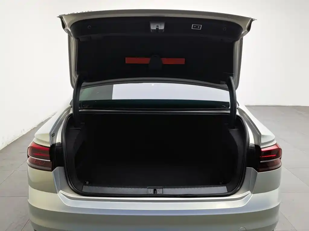 Volkswagen Phideon — миниатюра 16
