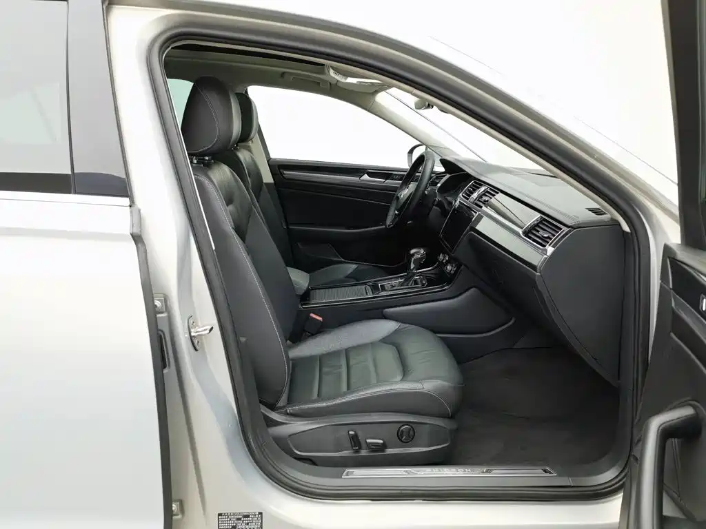 Volkswagen Phideon — миниатюра 23