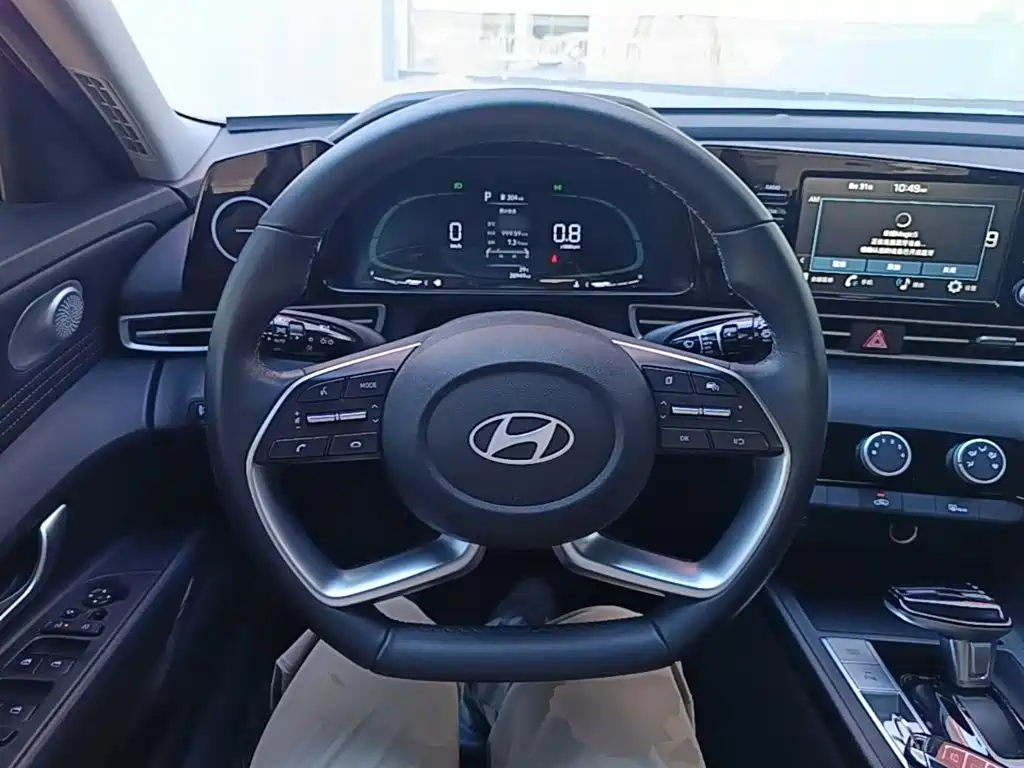 Hyundai Elantra — миниатюра 11