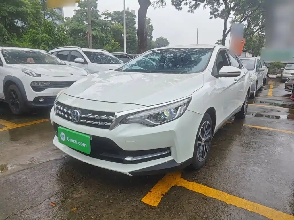 Venucia D60