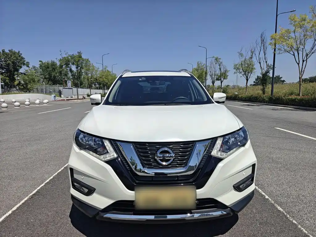 Nissan X-Trail — миниатюра 8