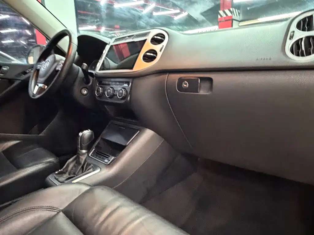 Volkswagen Tiguan — миниатюра 21